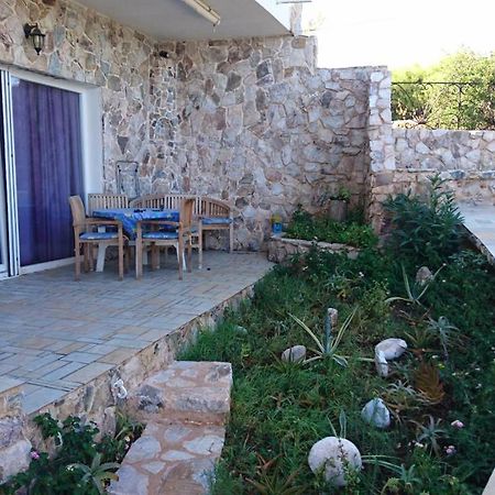 فيلا Το Πετρινο Agia Marina Mikrolimanou المظهر الخارجي الصورة