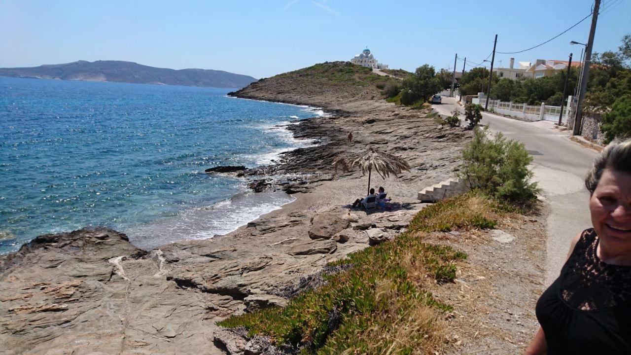 فيلا Το Πετρινο Agia Marina Mikrolimanou المظهر الخارجي الصورة