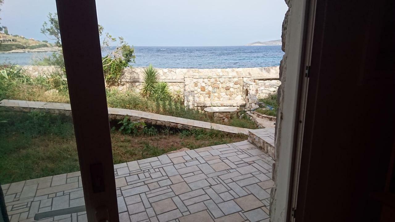فيلا Το Πετρινο Agia Marina Mikrolimanou المظهر الخارجي الصورة