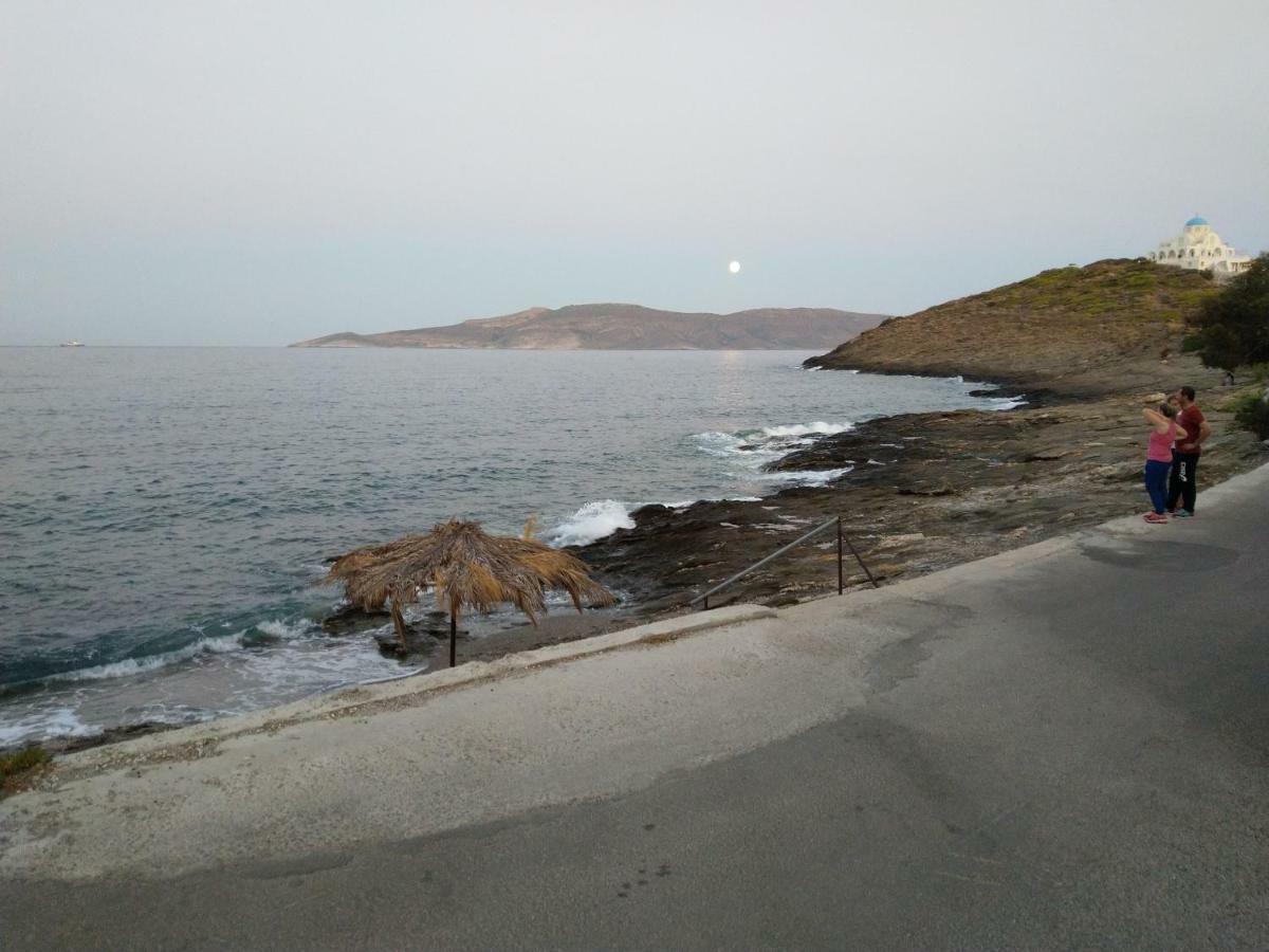 فيلا Το Πετρινο Agia Marina Mikrolimanou المظهر الخارجي الصورة